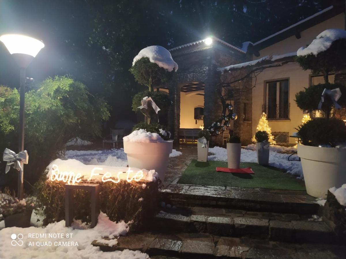 "La Selvetta" Bed And Breakfast Buguggiate 外观 照片