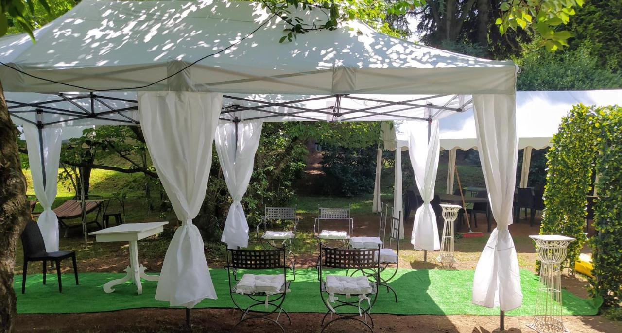 "La Selvetta" Bed And Breakfast Buguggiate 外观 照片