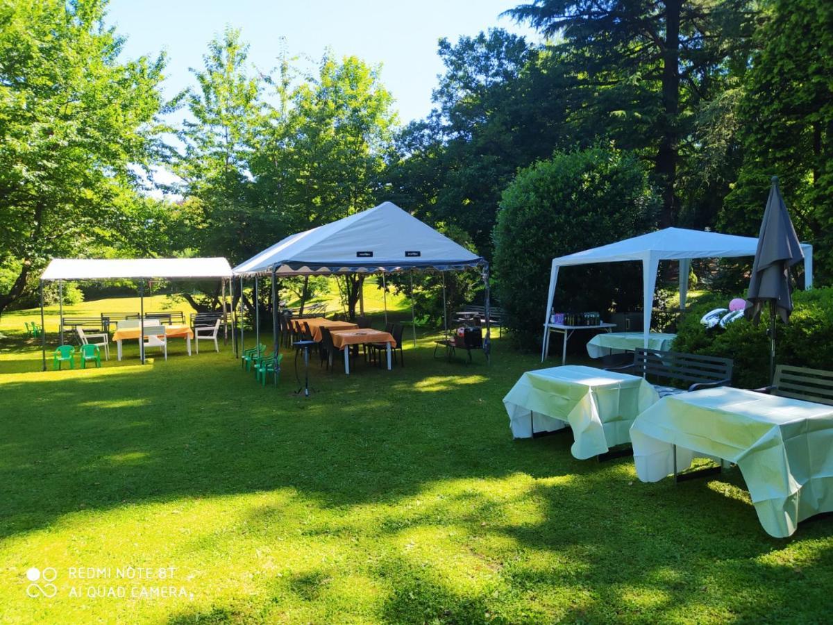 "La Selvetta" Bed And Breakfast Buguggiate 外观 照片