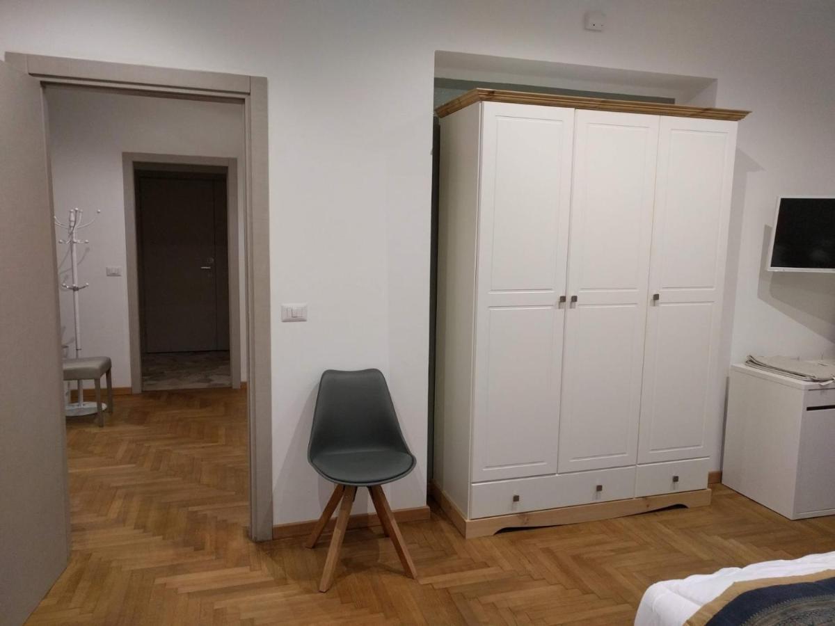"La Selvetta" Bed And Breakfast Buguggiate 外观 照片