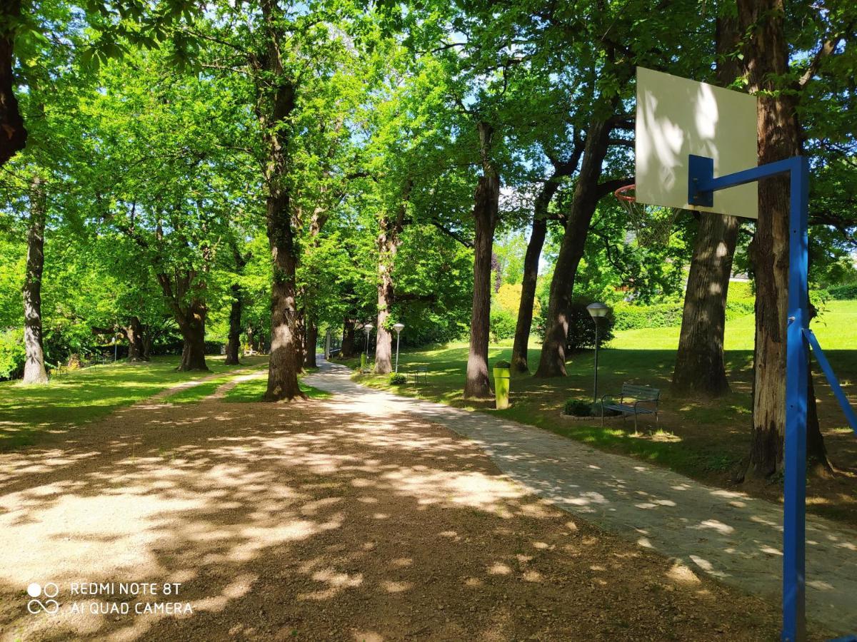 "La Selvetta" Bed And Breakfast Buguggiate 外观 照片